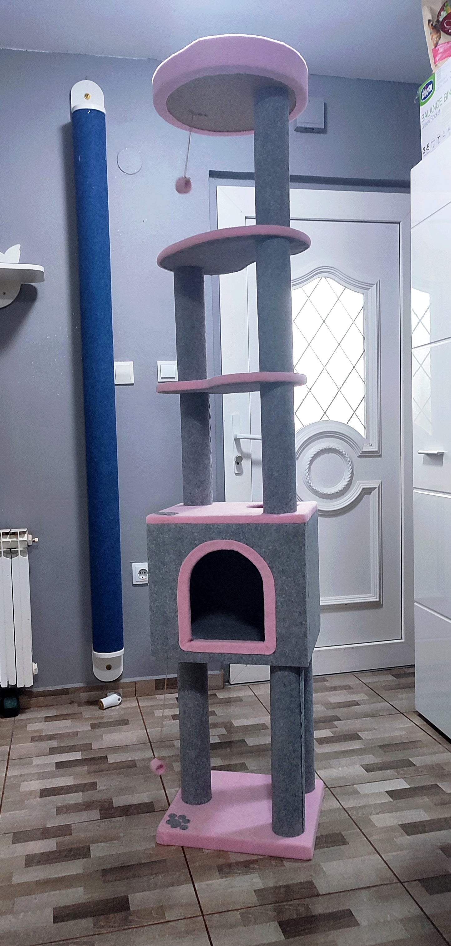 Scratching Post Cindy Light Pink
