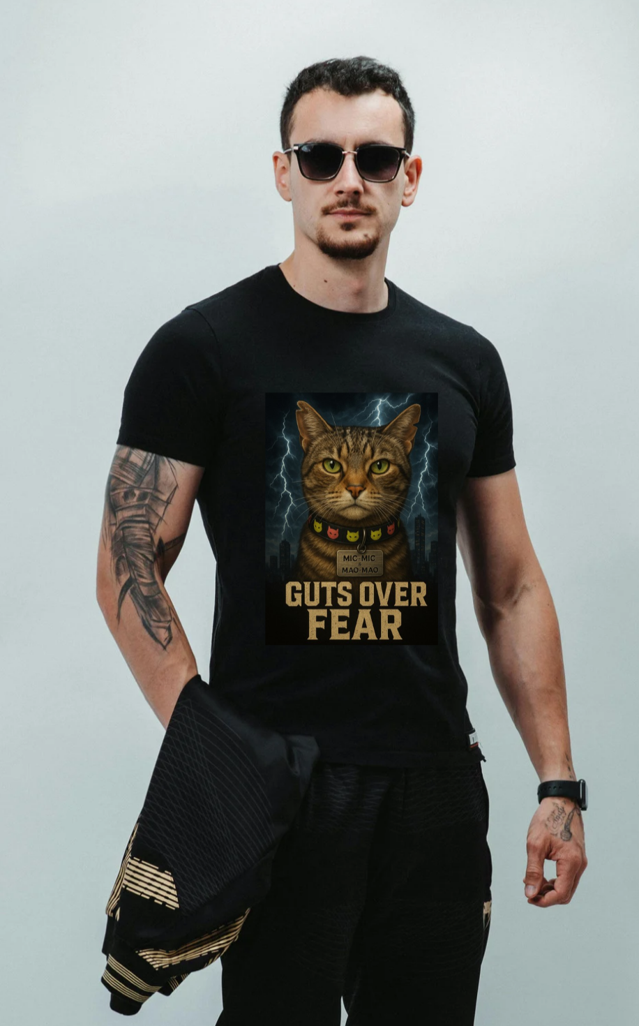 Muška majica sa stavom i natpisom Guts Over Fear