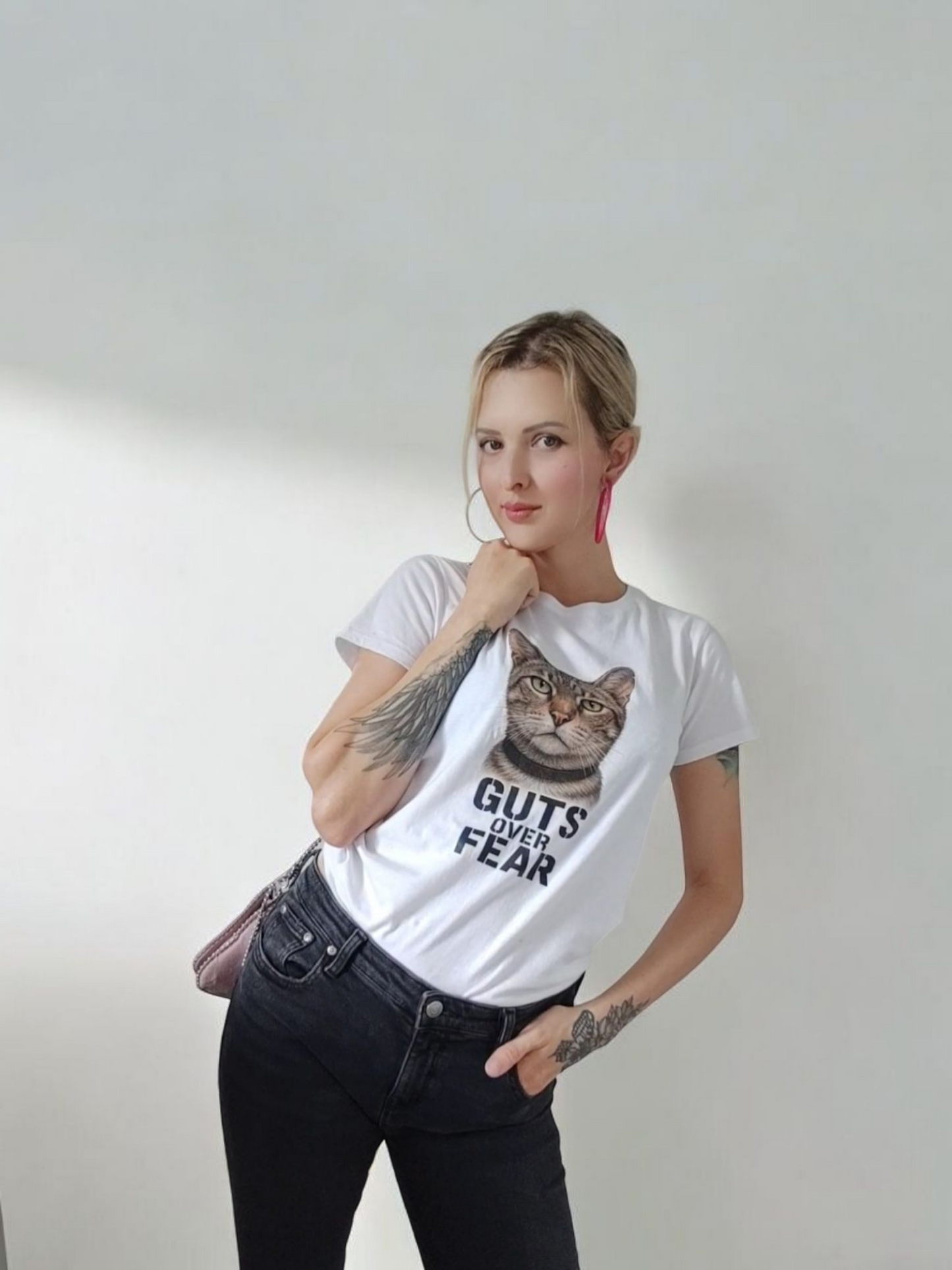 Ženska majica Guts over fear - majice sa stavom
